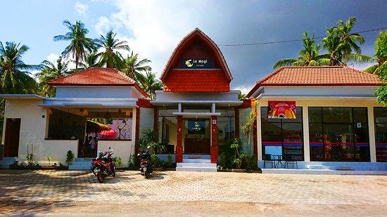 La Mogi Resto & Bar